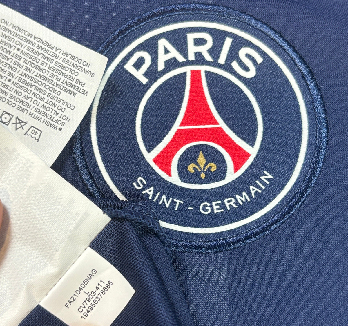 PSG 2021/22 Home Nike Football Shirt Large Messi 30