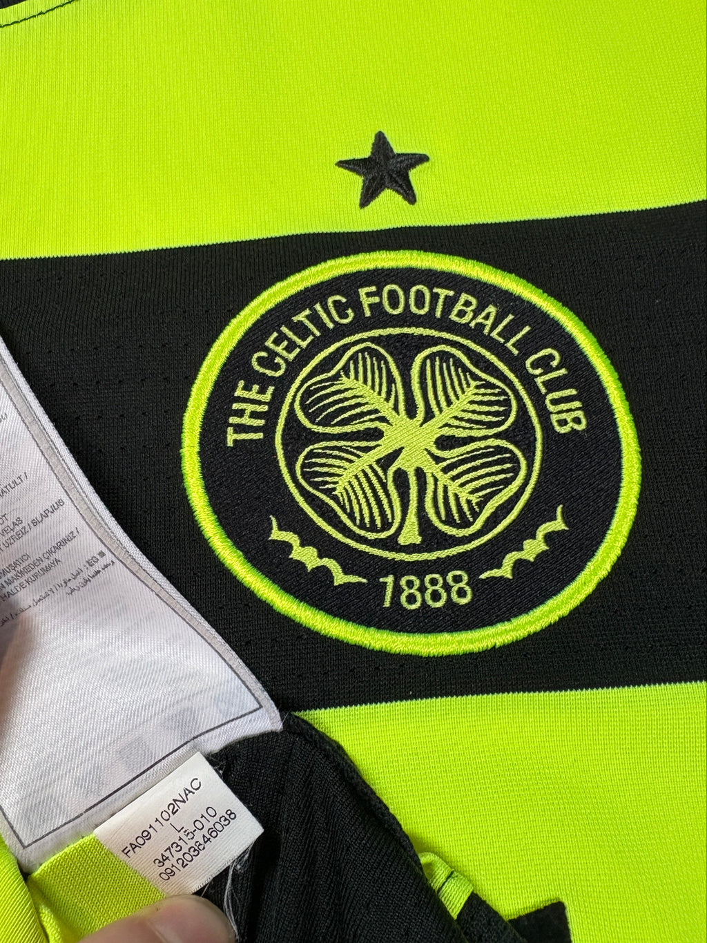 Celtic 2009/10 Away Nike Football Shirt Large