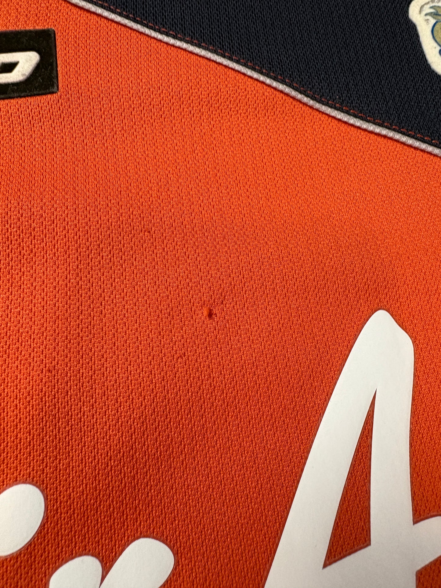 QPR	2011/12 Away Lotto Football Shirt Medium Cisse 23