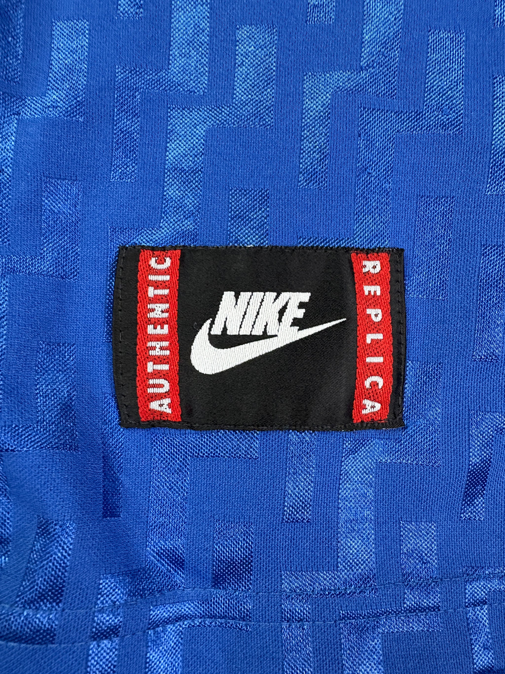 Italy 1995 Home Nike Football Shirt Medium