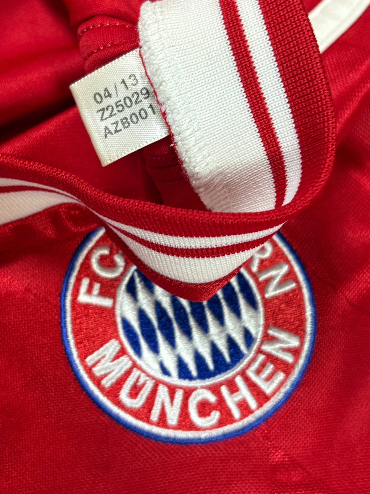 Bayern Munich 2013/14 Home Adidas Football Shirt Small