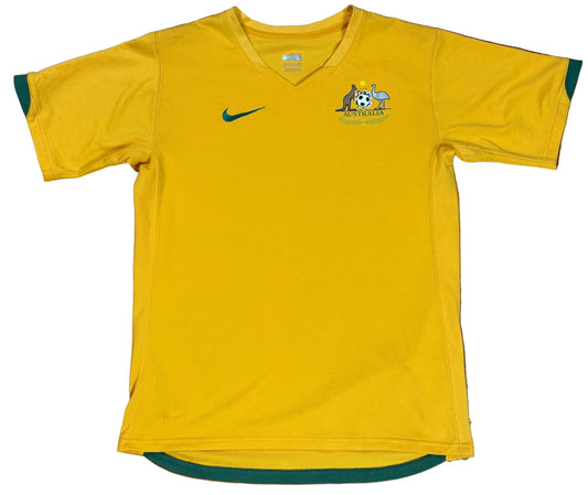 Australia 2006 Home Nike Football Shirt Large (Boys)