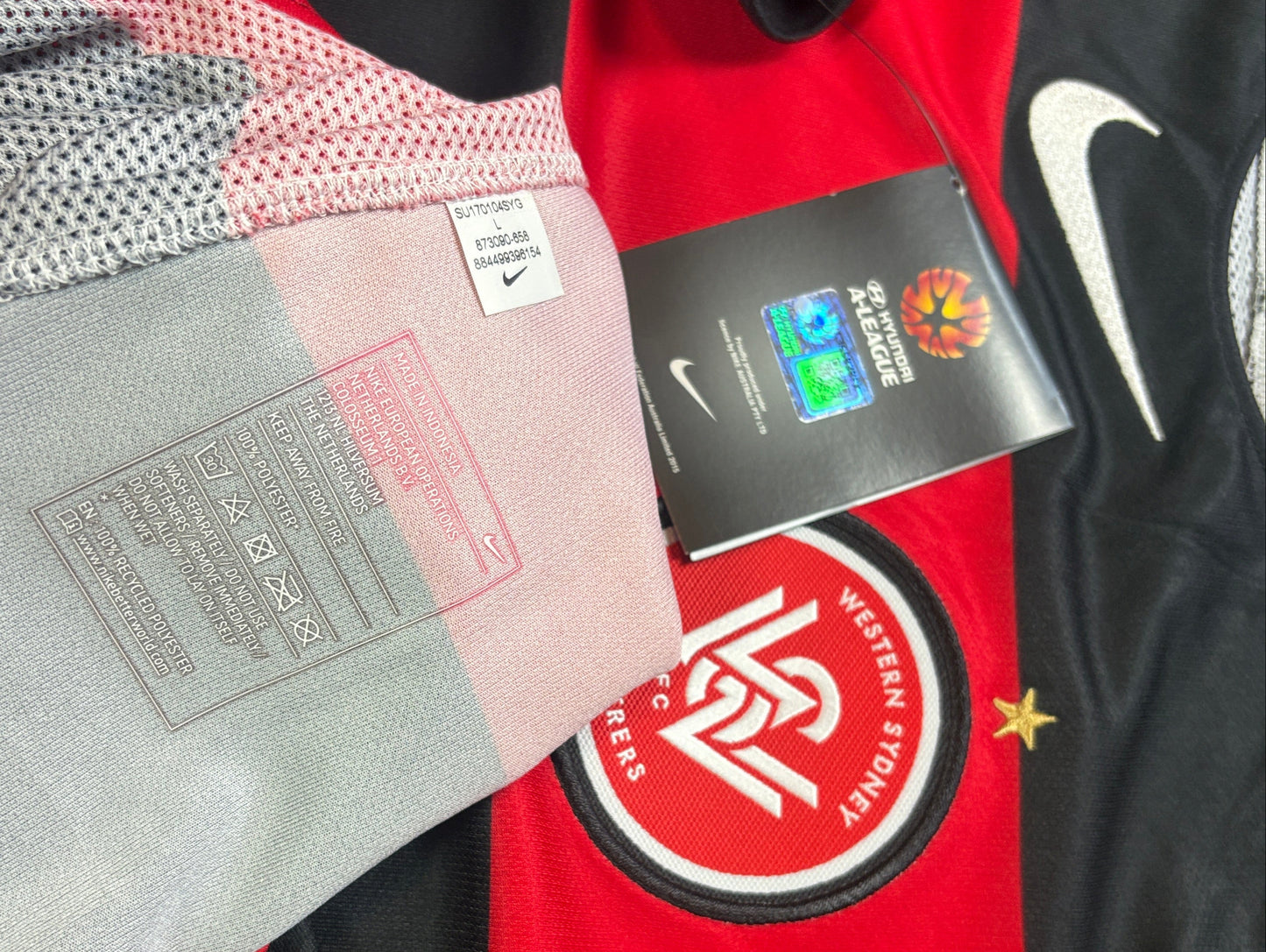 Western Sydney 2015/16 Home Nike Football Shirt Large