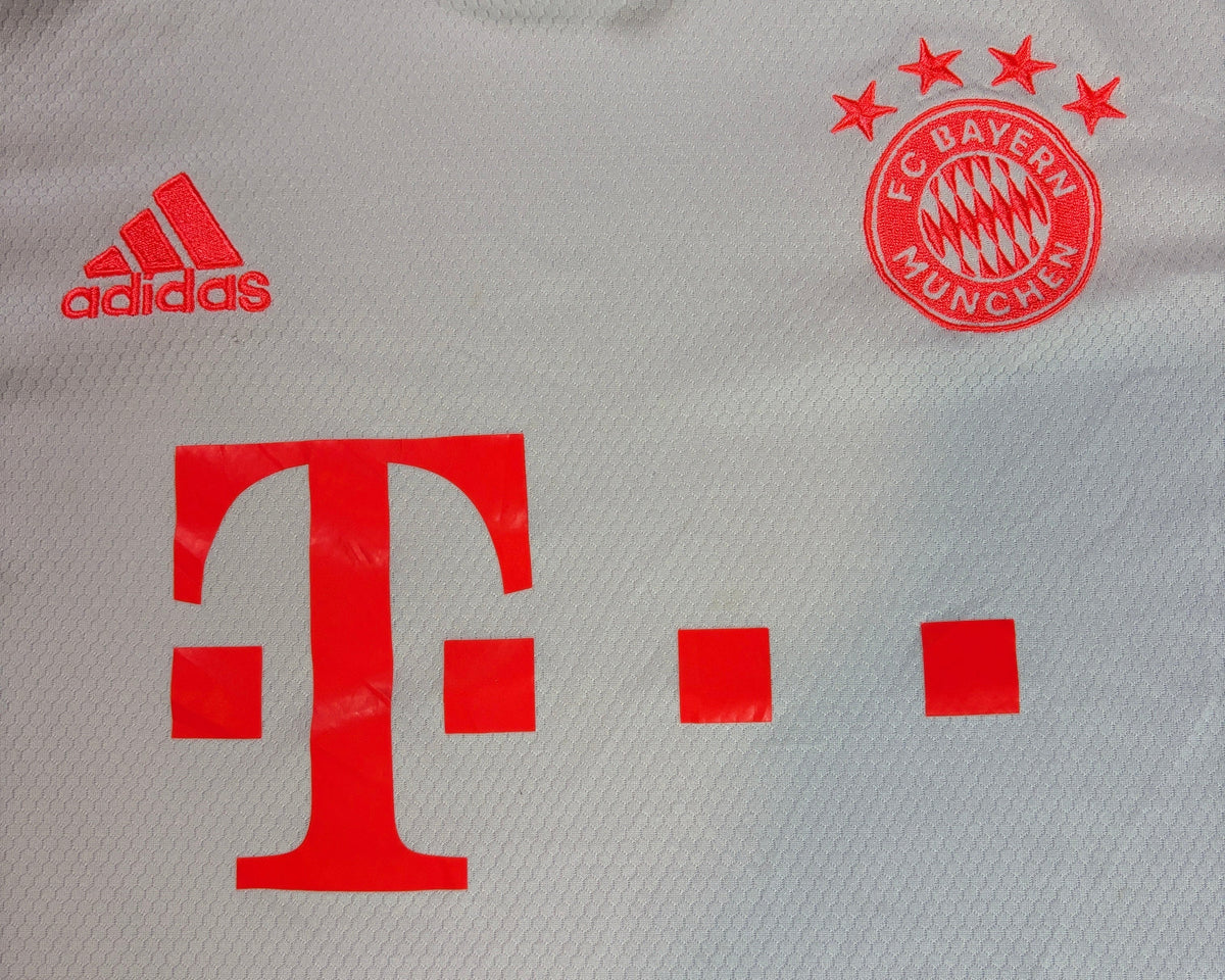 Bayern Munich 2020/21 Away Adidas Football Shirt Large