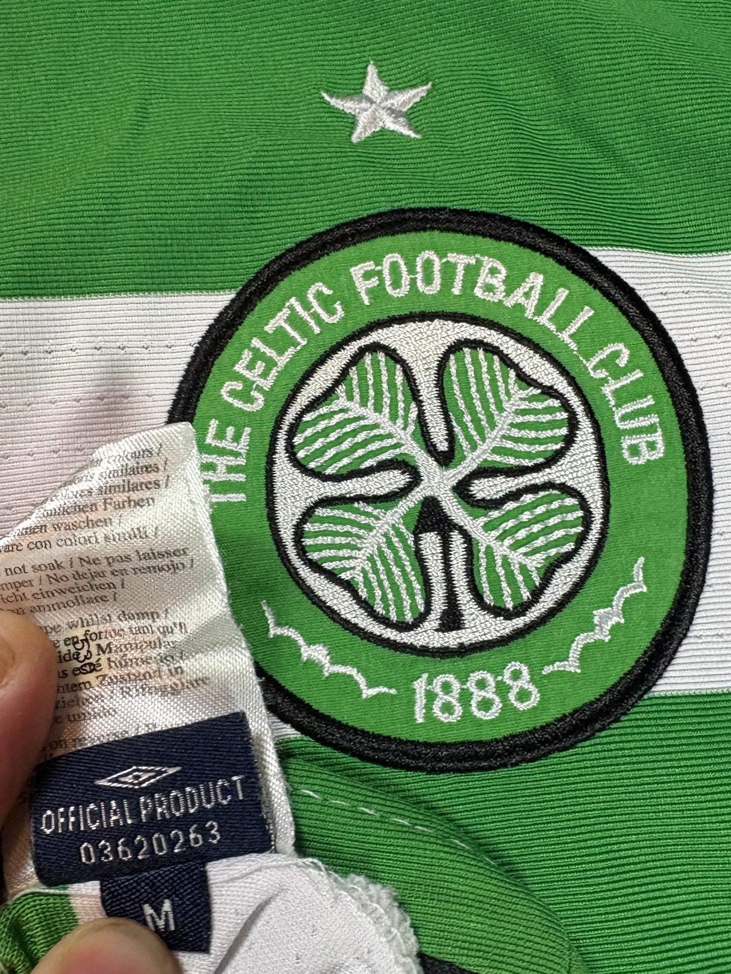 Celtic 2004/05 Home Umbro Football Shirt Medium