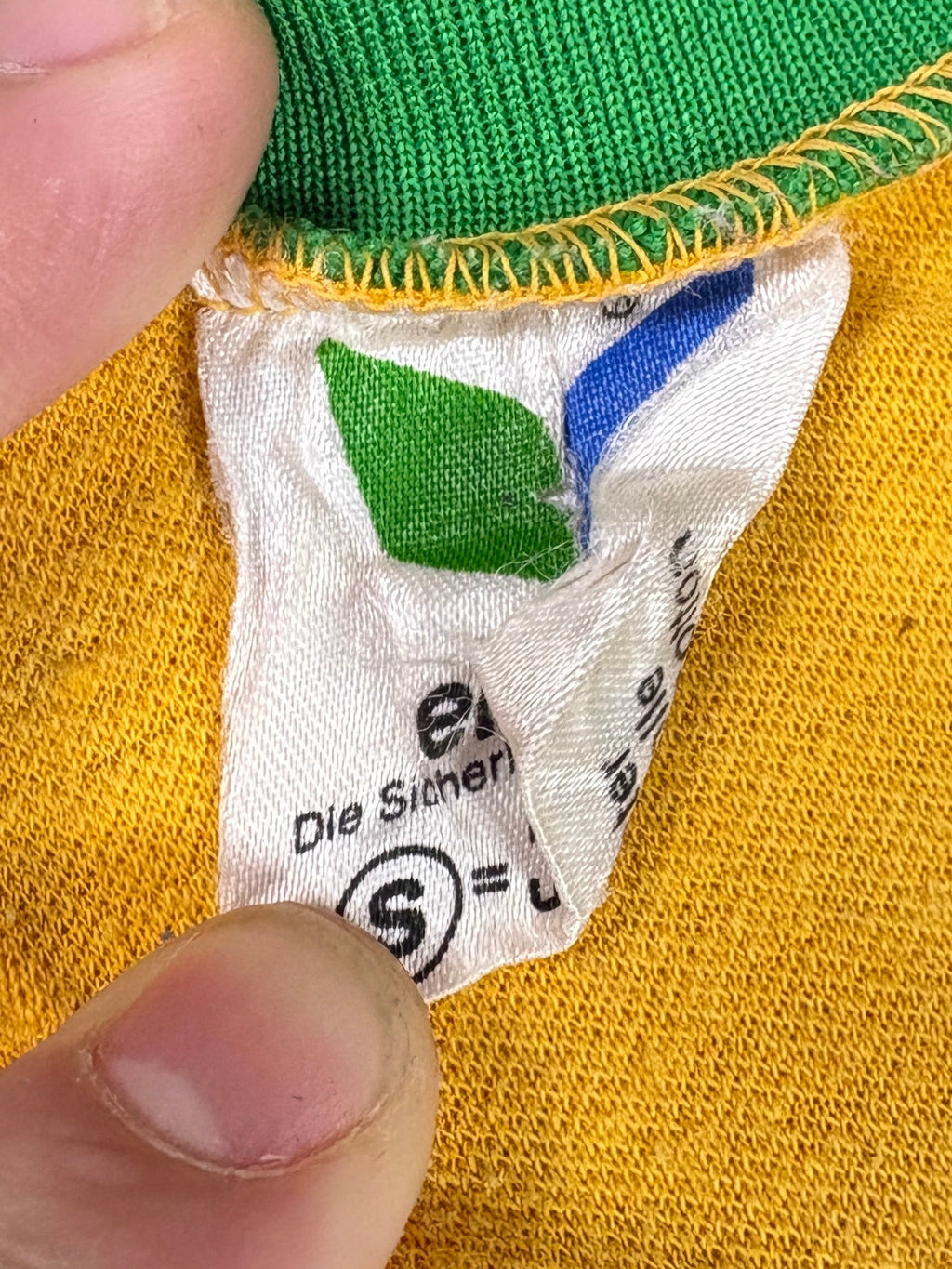 Brazil 1988 Home Erima Football Shirt Small