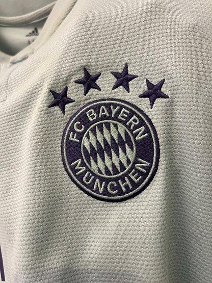 Bayern Munich 2018/19 Away Medium