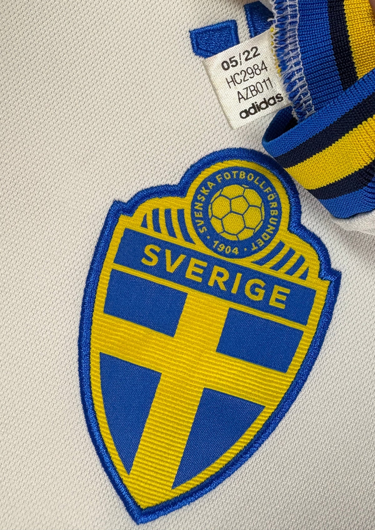 Sweden 2022 Away Adidas Football Shirt Small