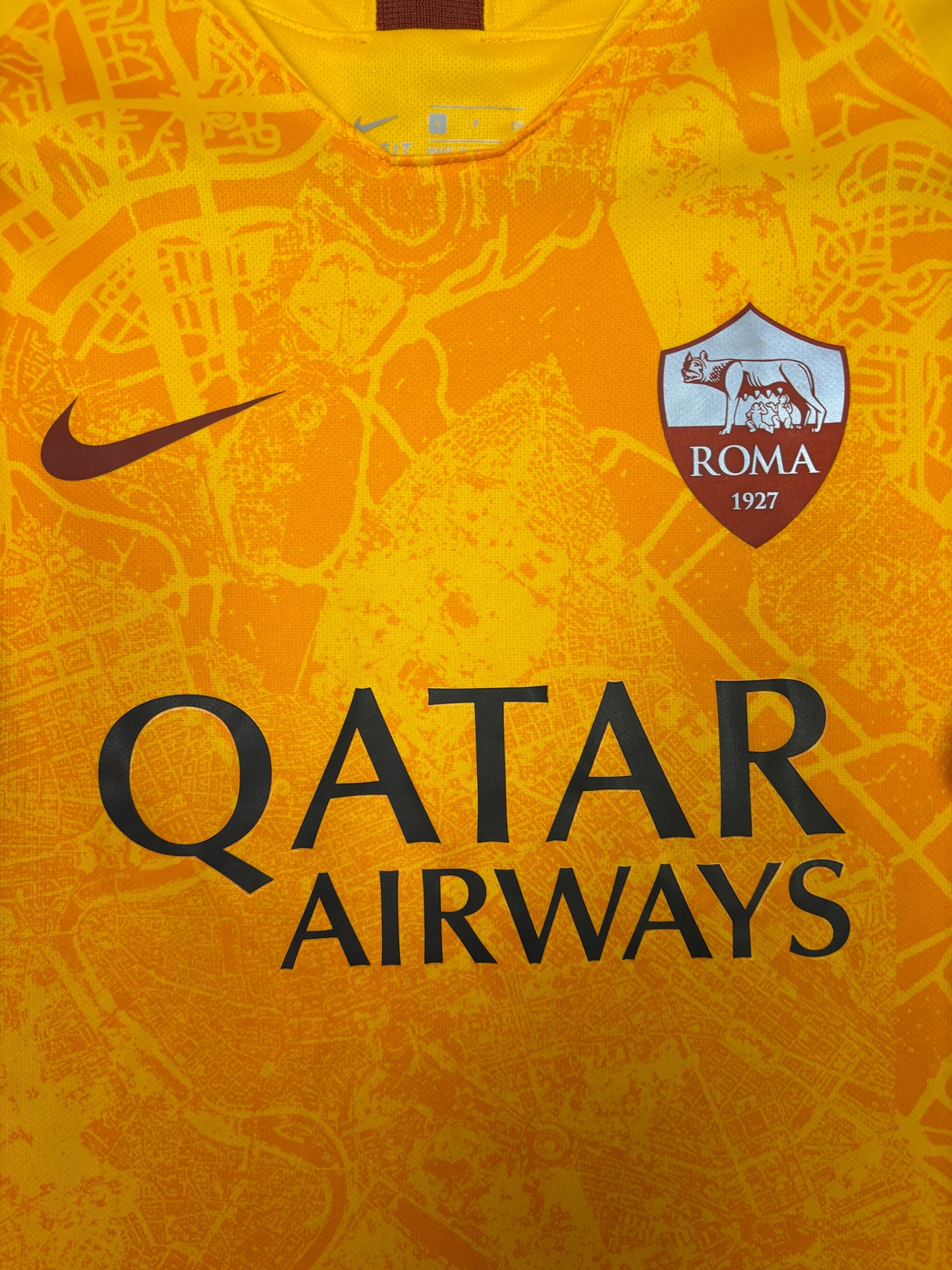 As Roma	2018/19 Away Nike Football Shirt Small