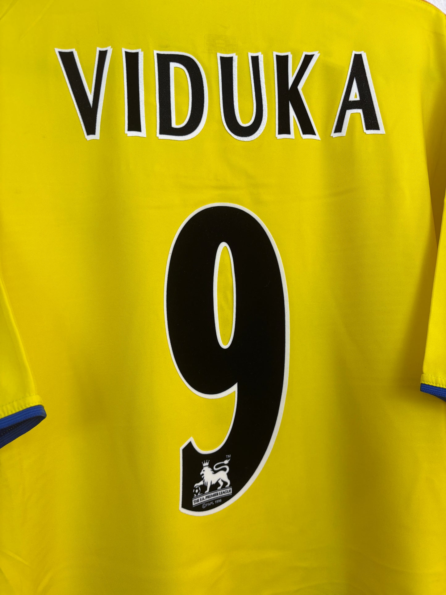 Leeds 2002/03 Away XL Viduka 9