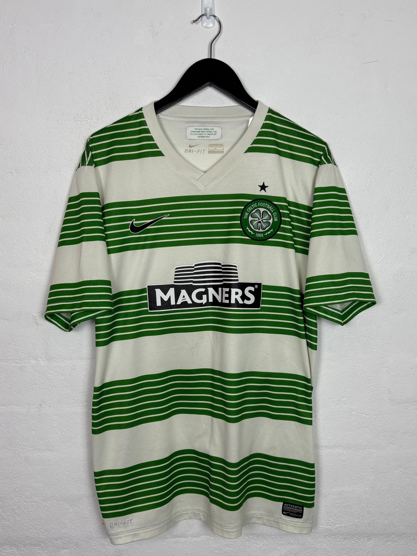 Celtic 2013/14 Home L Rogic 18