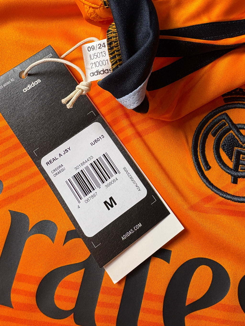 Real Madrid 2024/25 Away Adidas Football Shirt Large Modric 10