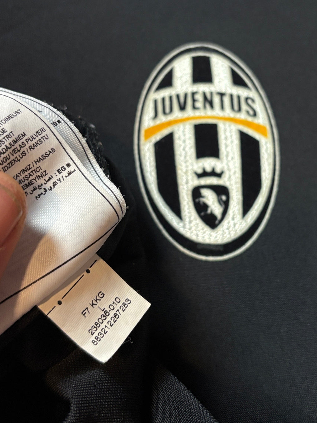 Juventus 2010's Tracksuit Nike Football Shirt Large