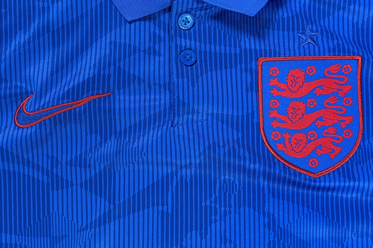England 2020/22 Away Nike Football Shirt Small