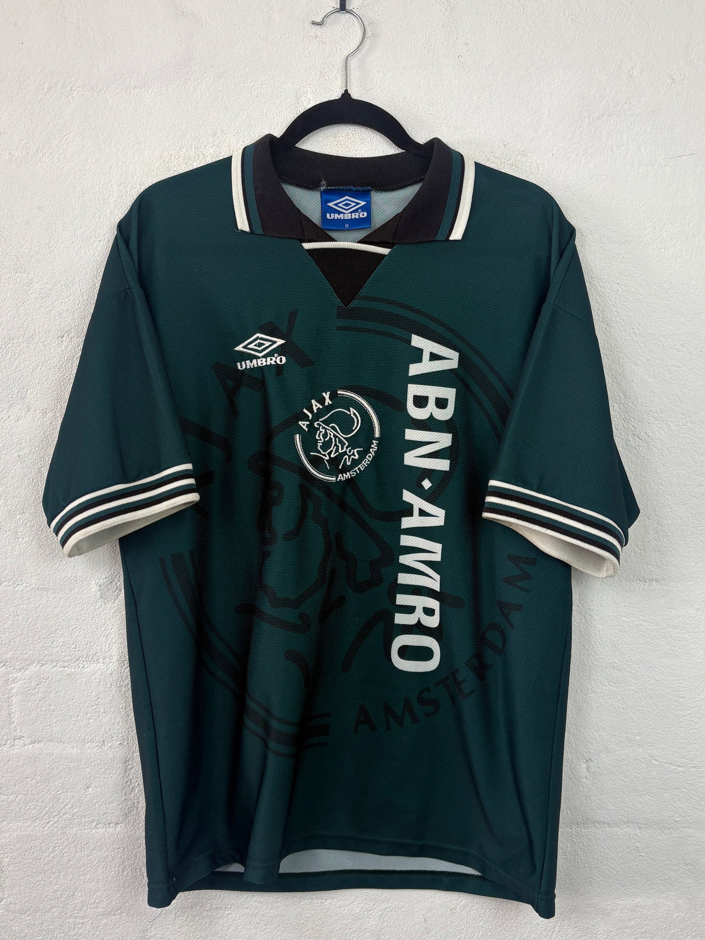 Ajax 1995/96 Away Umbro Football Shirt Medium Kluivert 15