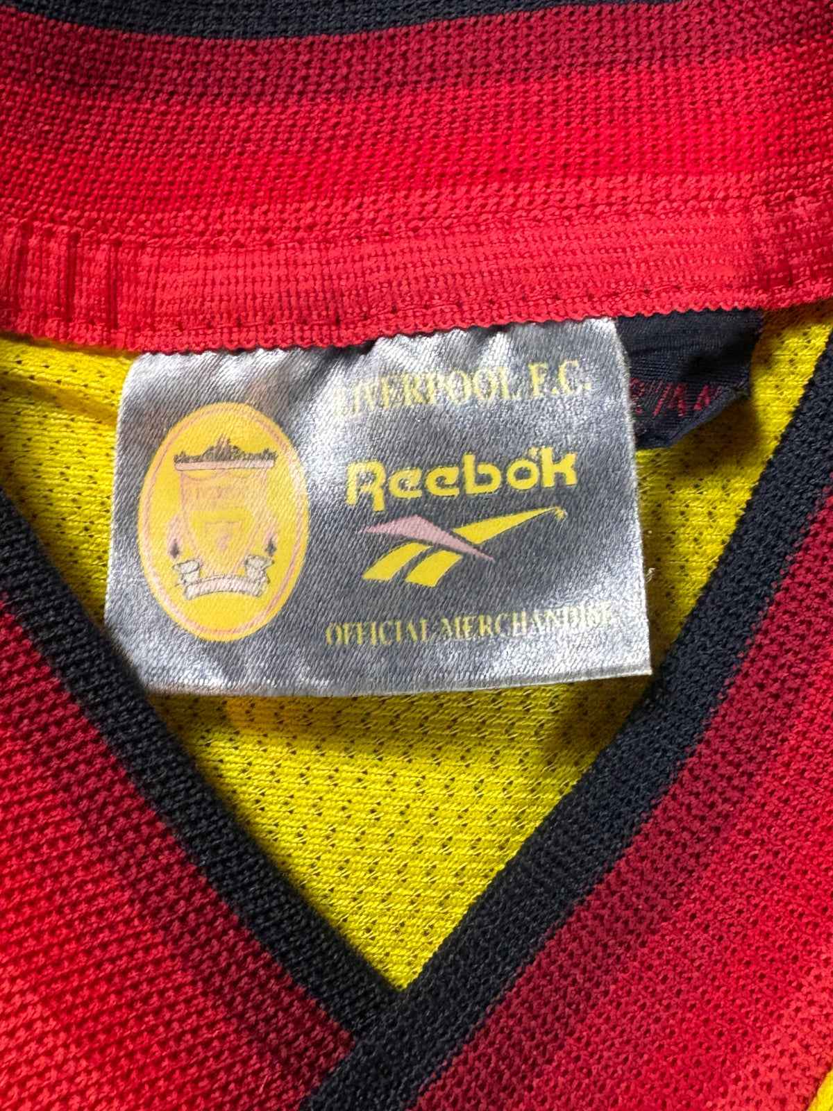 Liverpool 1997/98 Away Reebok Football Shirt Extra Large