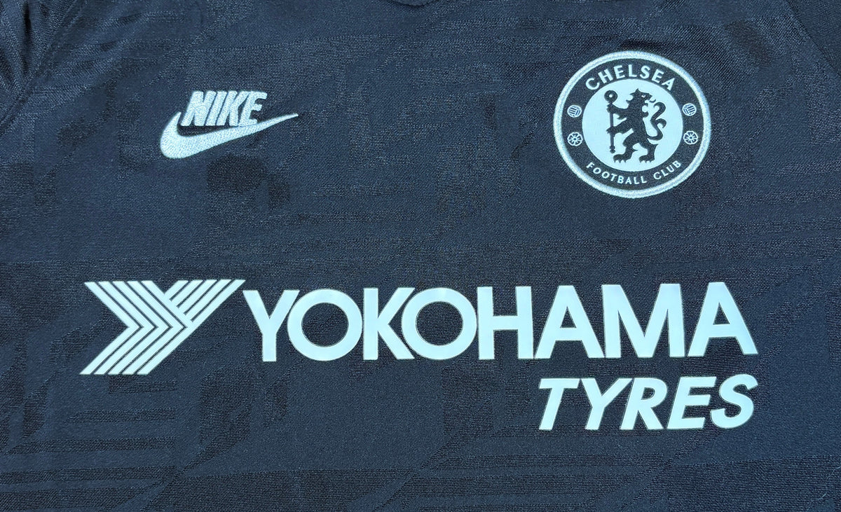 Chelsea 2019/20 Away Nike Football Shirt Large (Boys)