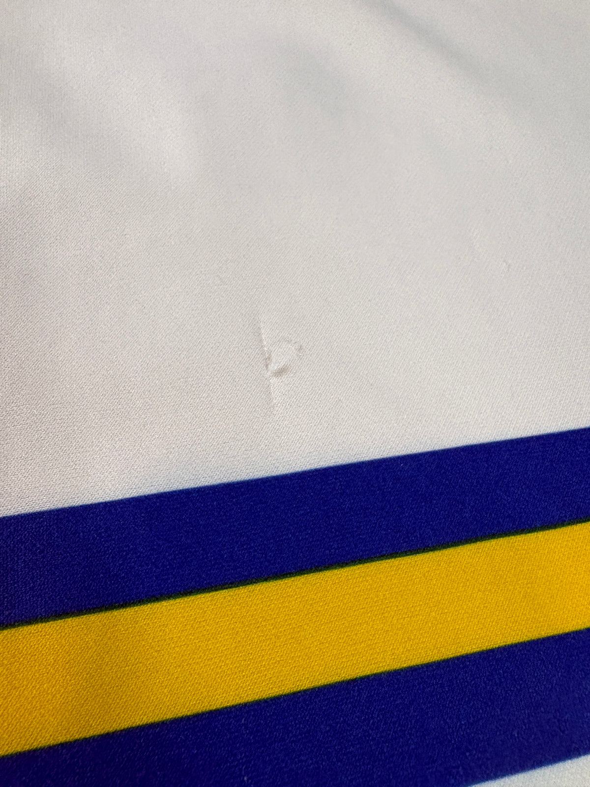 Leeds 1994/95 Home Asics Football Shirt Extra Large