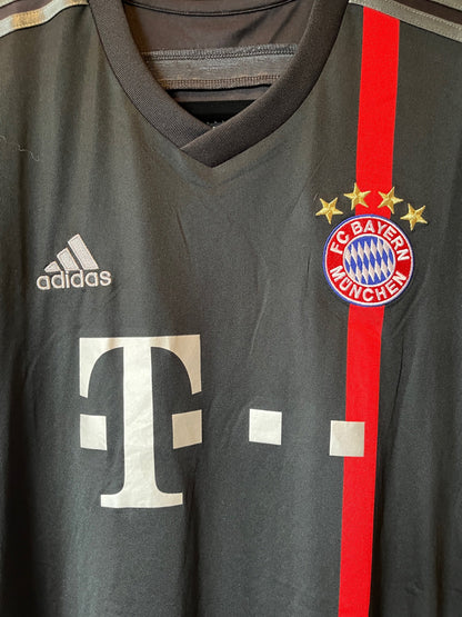 Bayern Munich	2014/15	3rd	Large