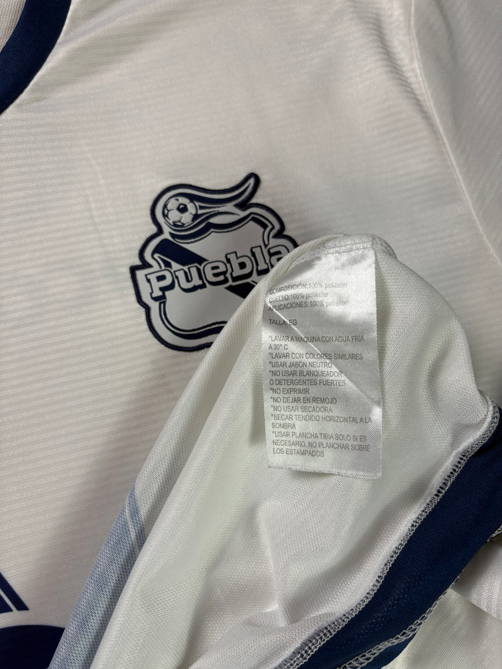 Puebla 2019/20 Home Umbro Football Shirt Extra Large
