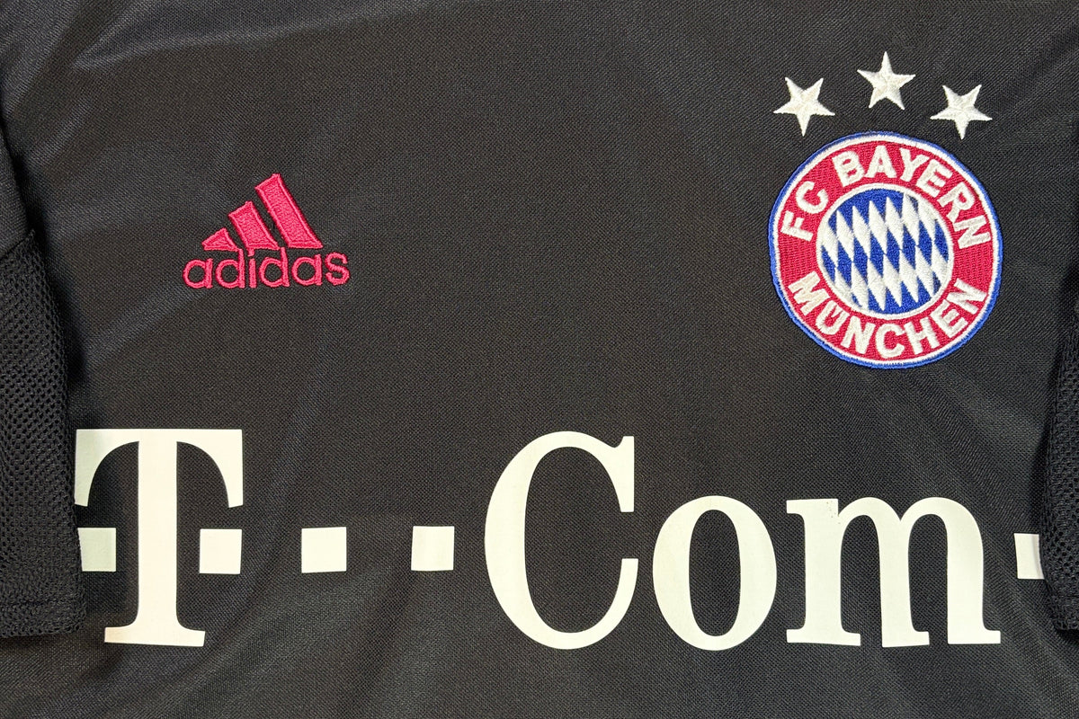 Bayern Munich 2004/05 Champions League Adidas Football Shirt Large