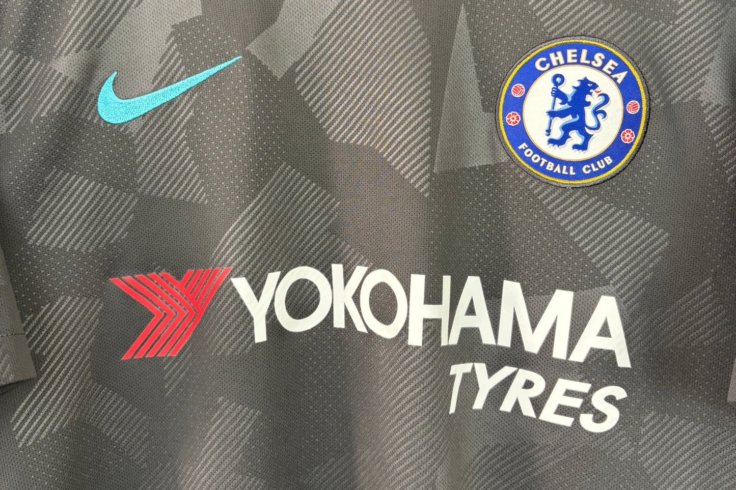 Chelsea 2017/18 Third Nike Football Shirt Medium