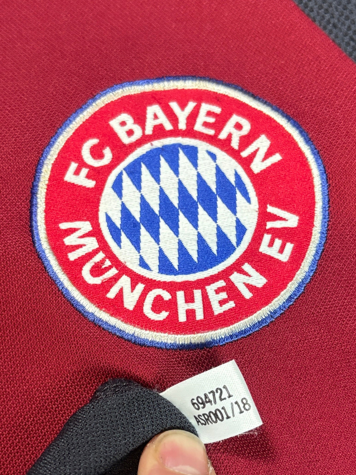 Bayern Munich 2001/02 Home Adidas Football Shirt Extra Large Hargraves 23