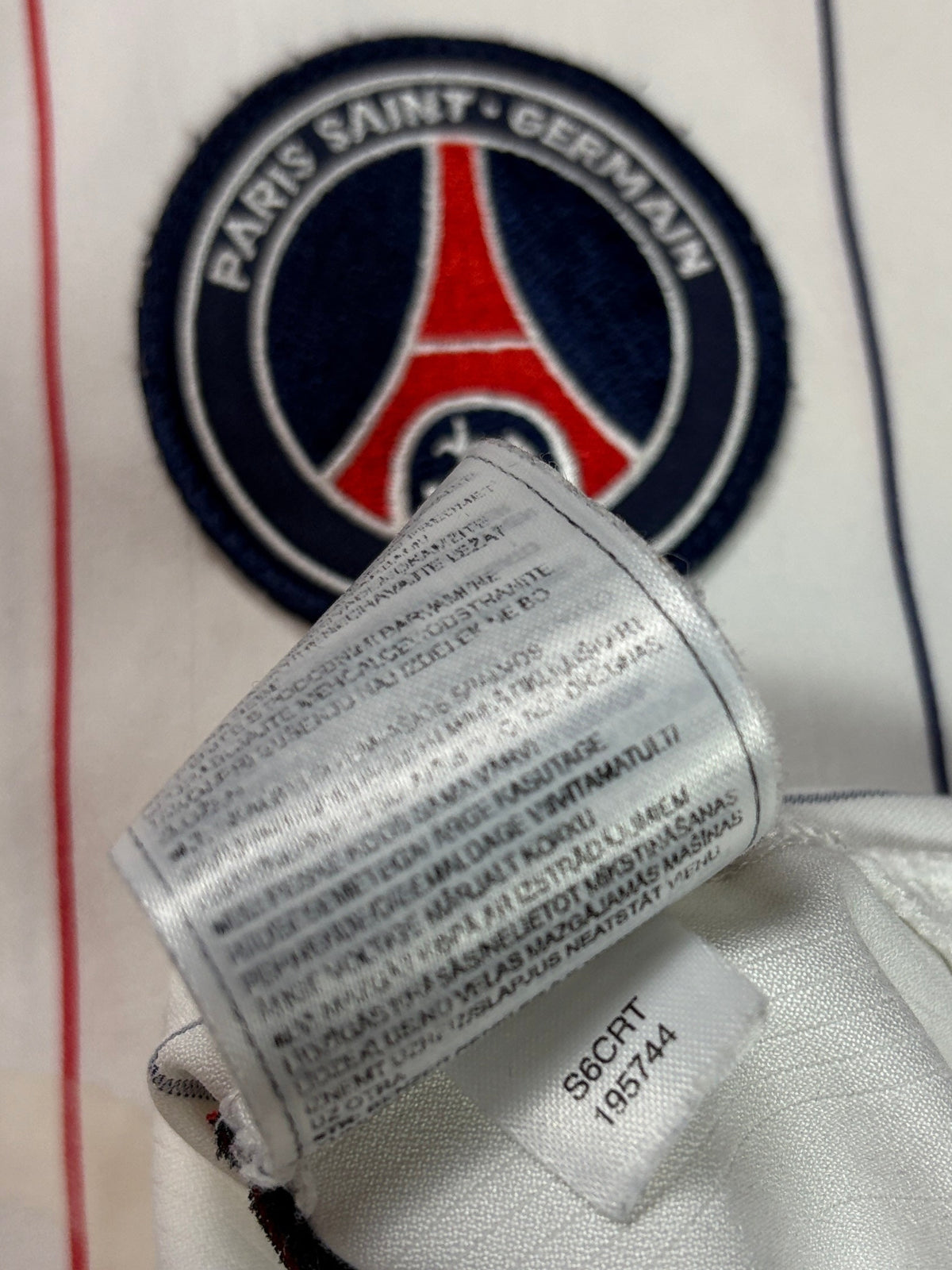 PSG 2005/06 Away Nike Football Shirt Medium