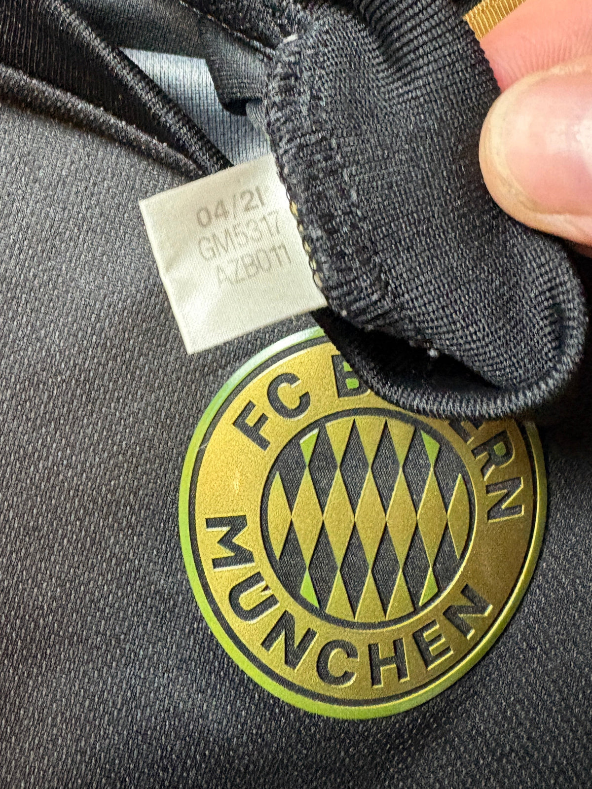 Bayern Munich 2021/22 Away Adidas Football Shirt Medium