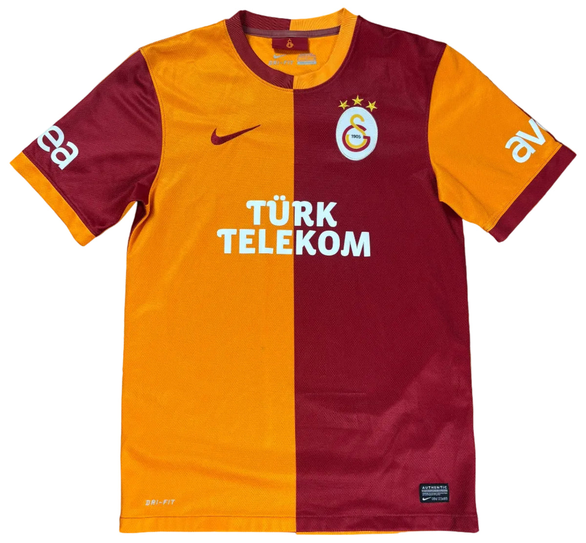 Galatasary 2013/14 Home Nike Football Shirt Small