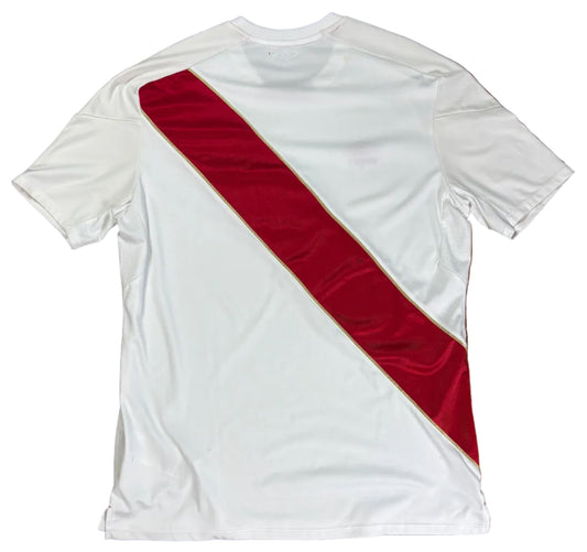Peru 2018 Home Umbro Football Shirt Extra Large