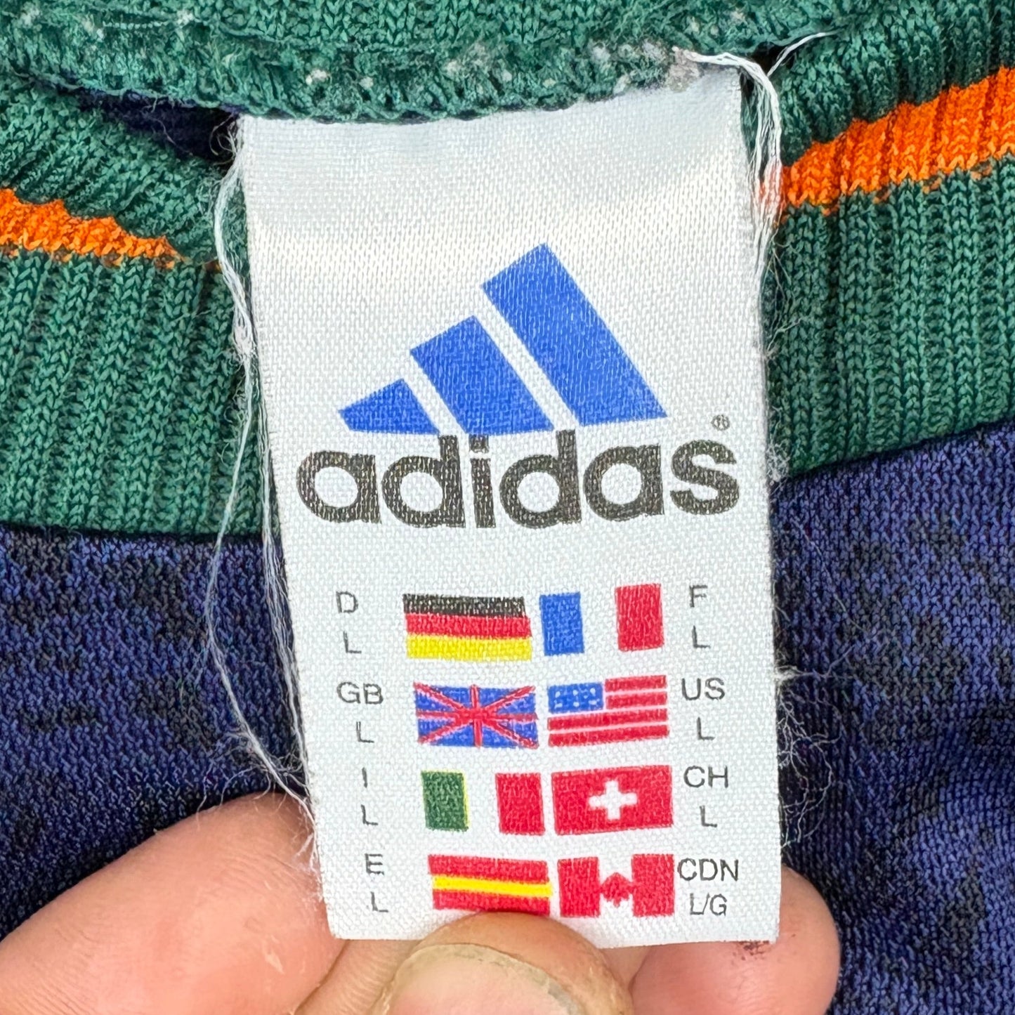 Newcastle United 1997/98 Away L Shearer 9