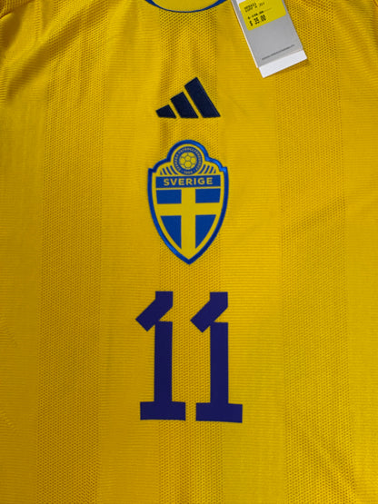 Sweden 2023 Home Adidas Football Shirt Medium Ibrahimovic 11