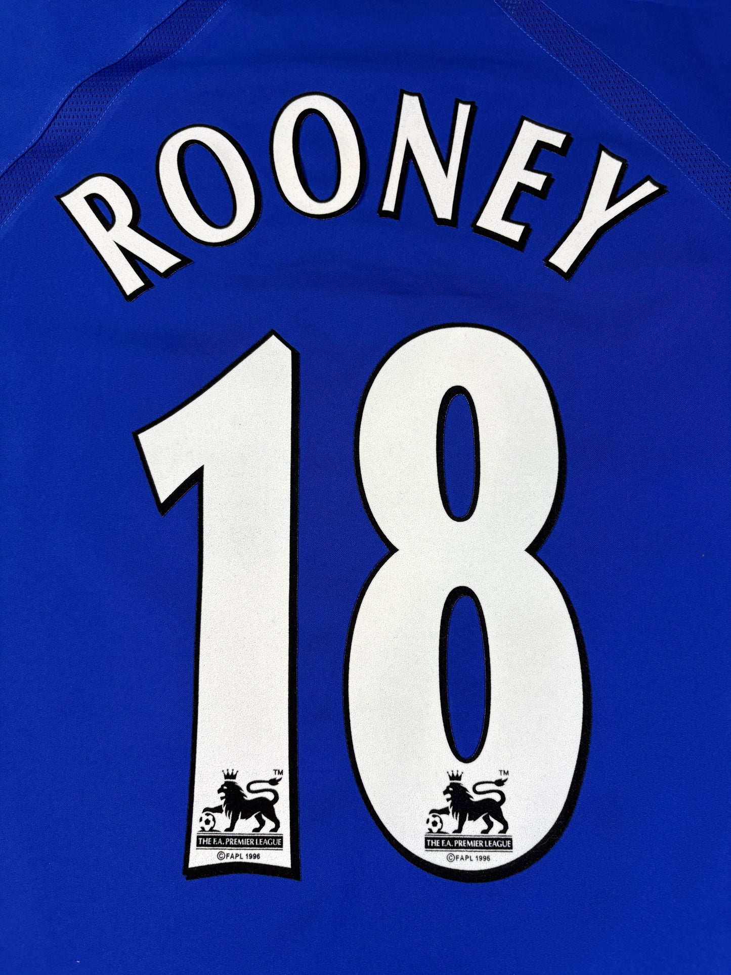 Everton 2003/04 Home Puma Football Shirt Large Rooney 18