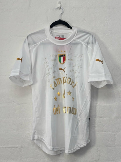 Italy 2006 Away Championship Medium
