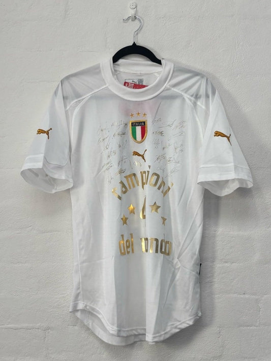 Italy 2006 Away Championship Medium