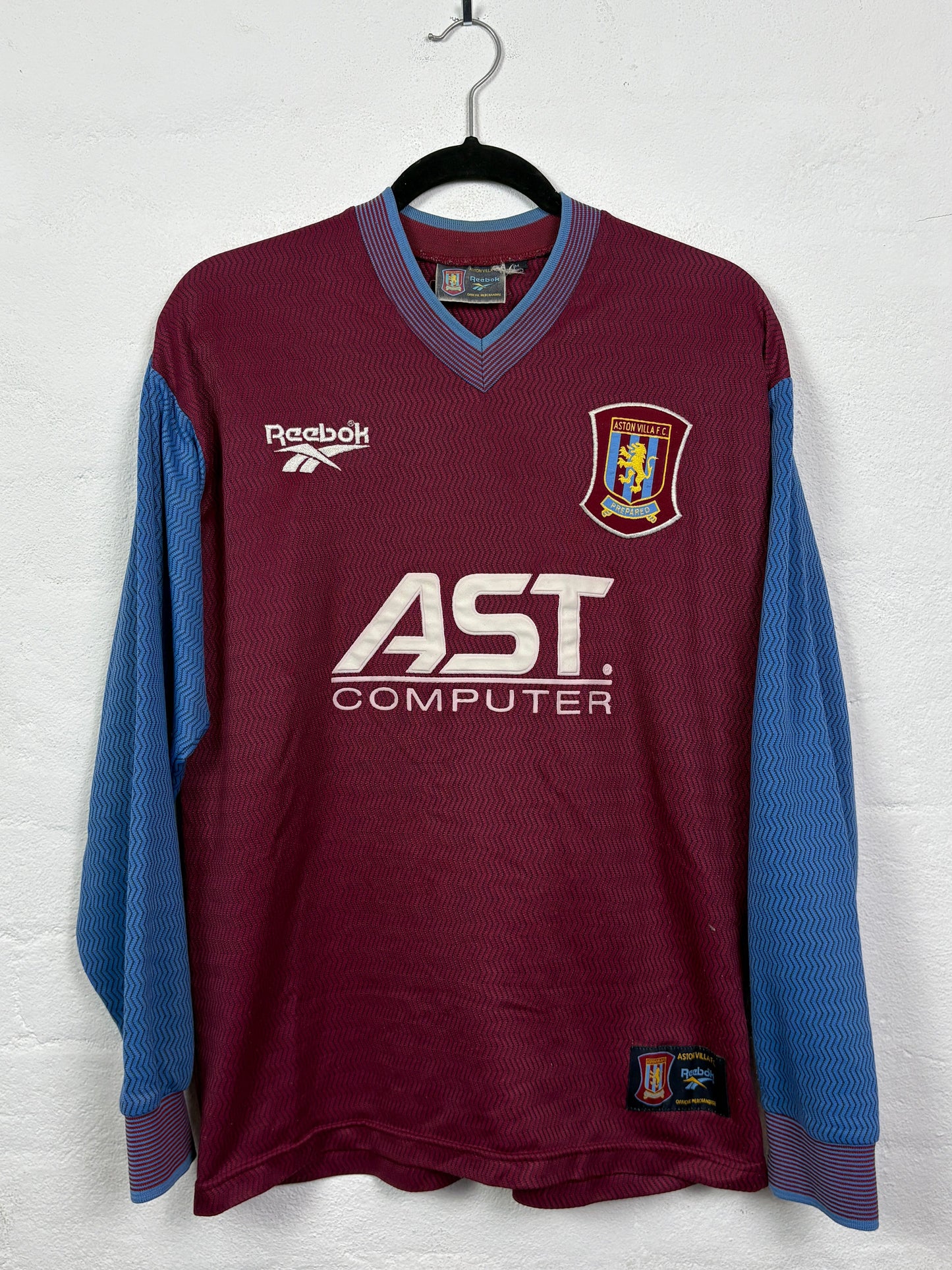 Aston Villa 1997/98 Home Reebok Football Shirt M (Long Sleeve) Joachim 12