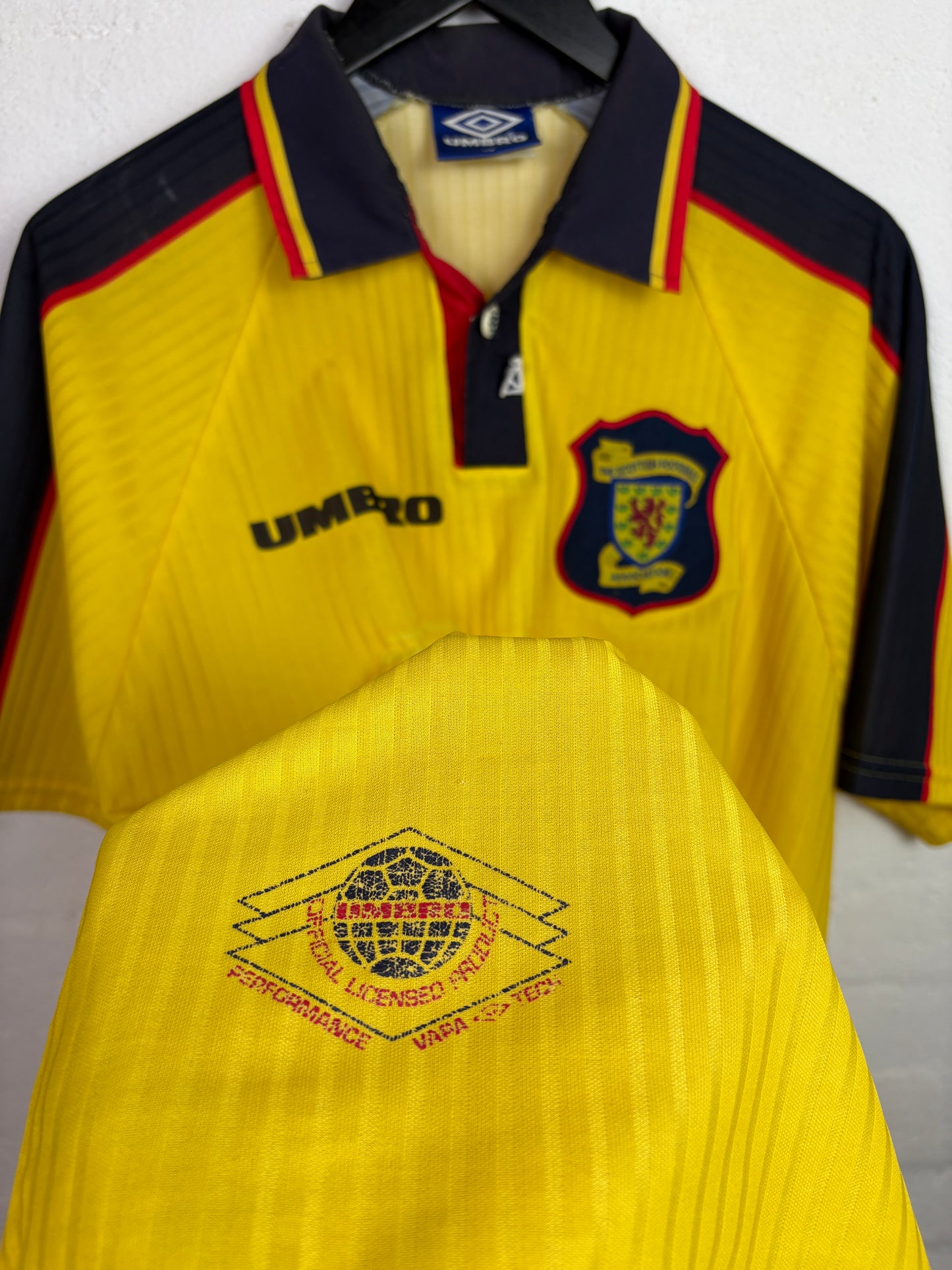 Scotland	1998 Away Extra Large