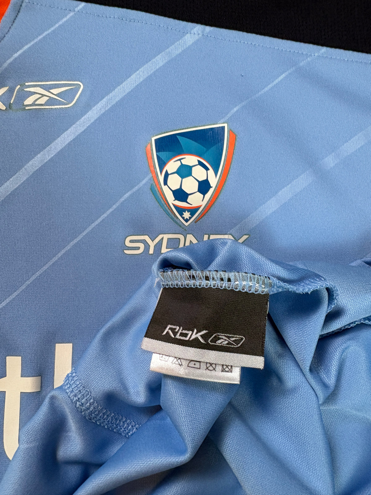 Sydney Fc 2005/06 Home Reebok Football Shirt Large