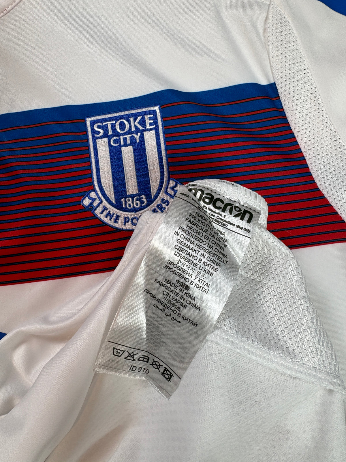 Stoke City 2017/18 Third Macron Football Shirt Extra Large