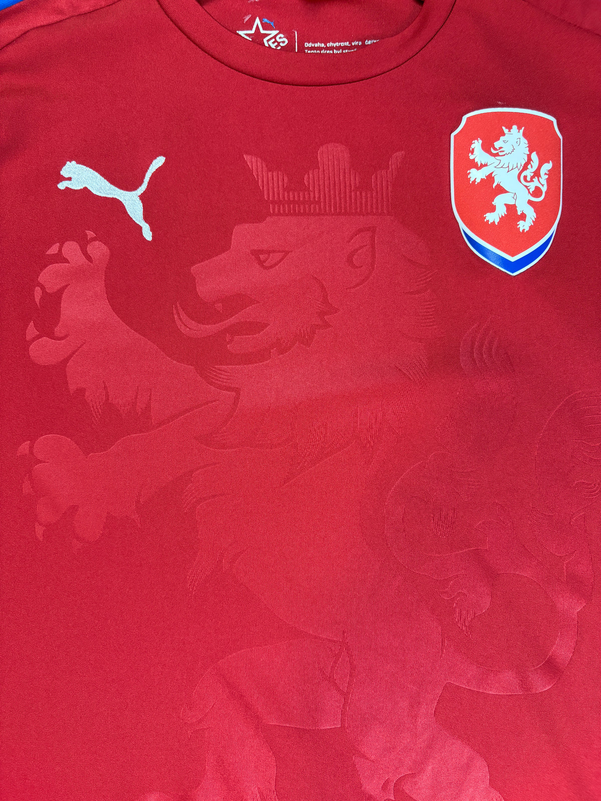 Czech Republic 2014 Home Puma Football Shirt Medium