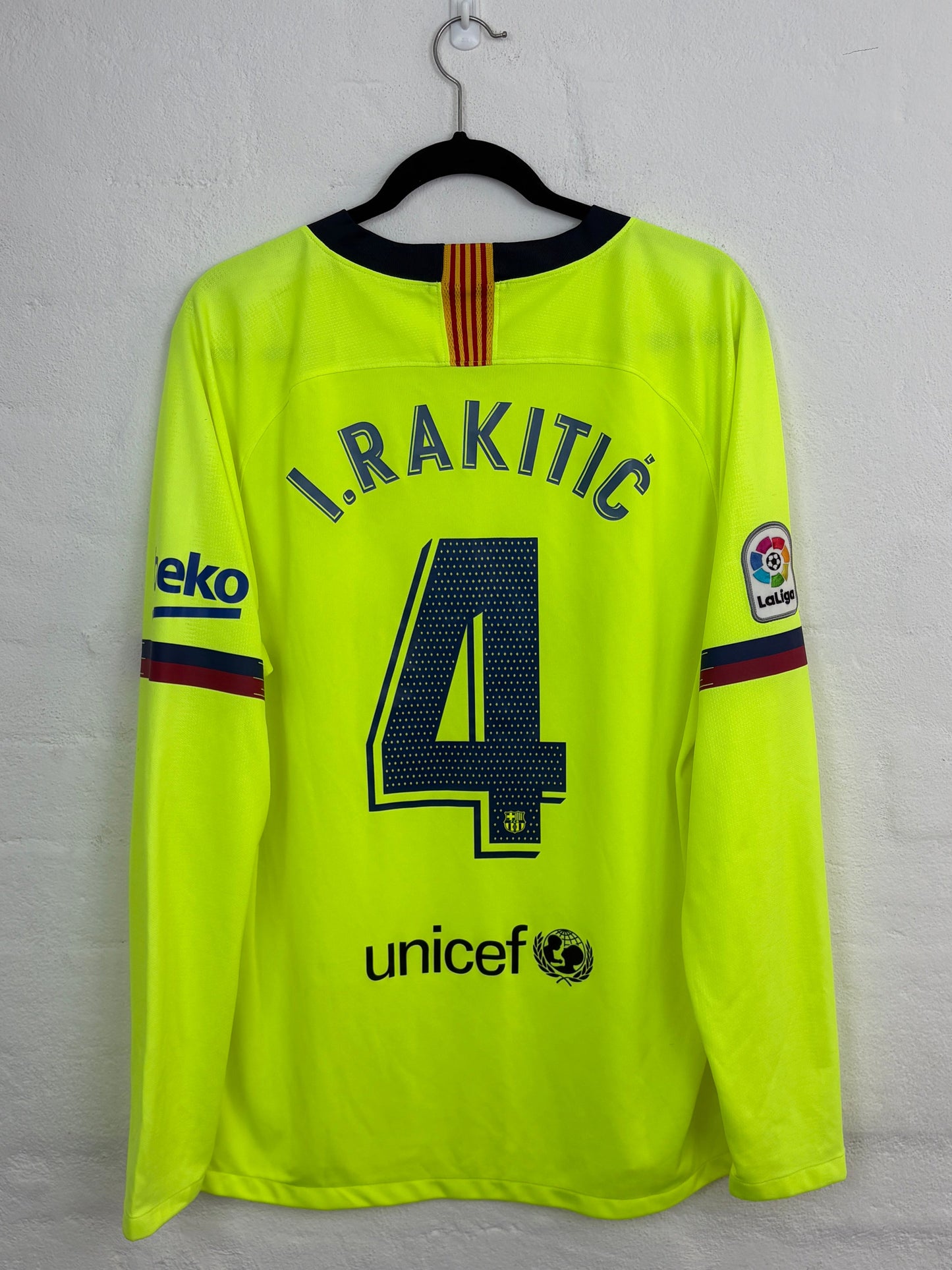 Barcelona 2018/19 Away XL Rakitic 4