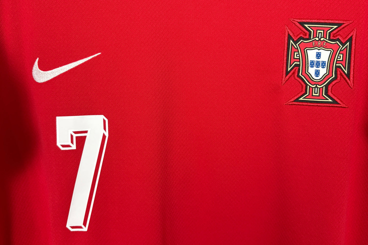Portugal	2024 Home (W) XL Ronaldo 7