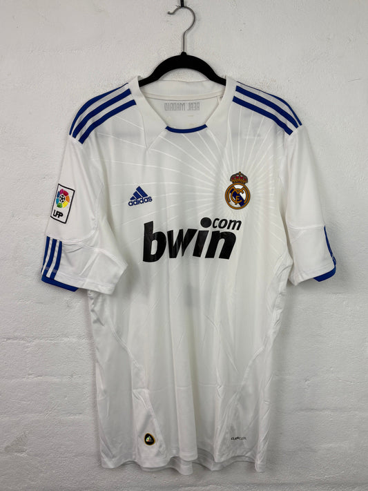 Real Madrid 2010/11 Home Adidas Football Shirt L Pepe 3