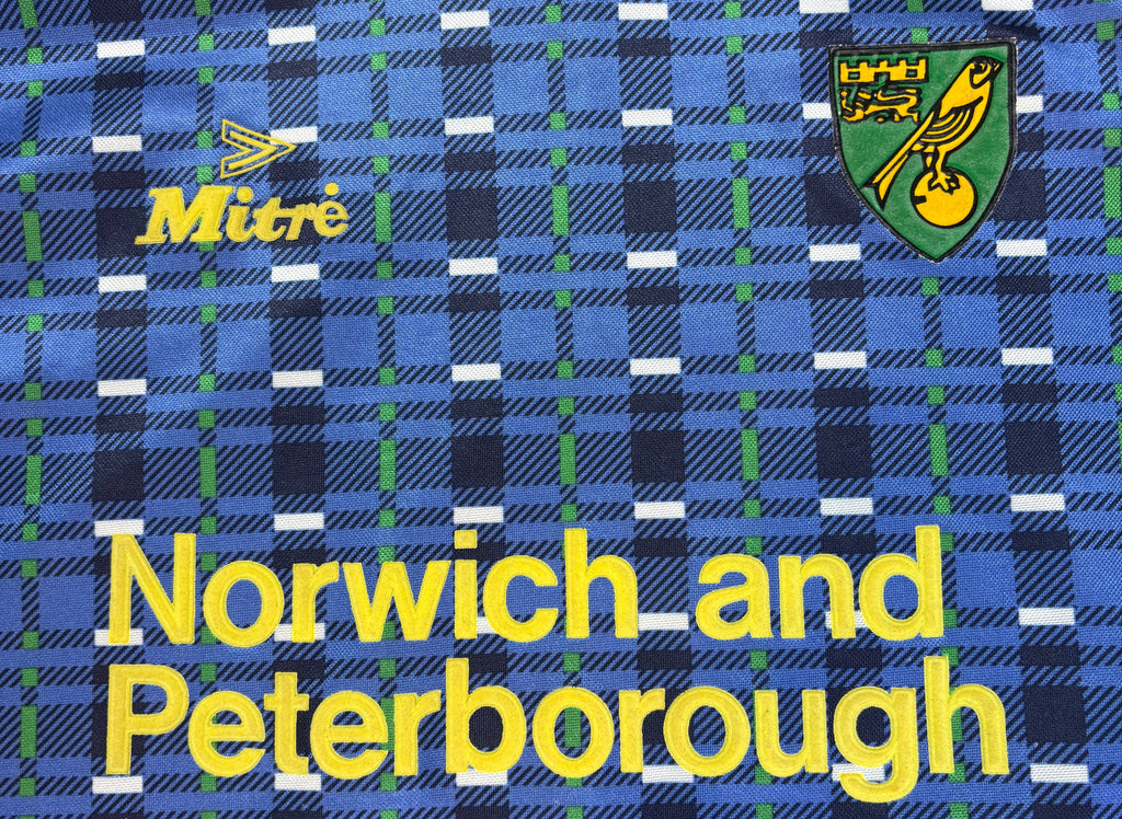 Norwich 1995/96 Away Mitre Football Shirt Medium