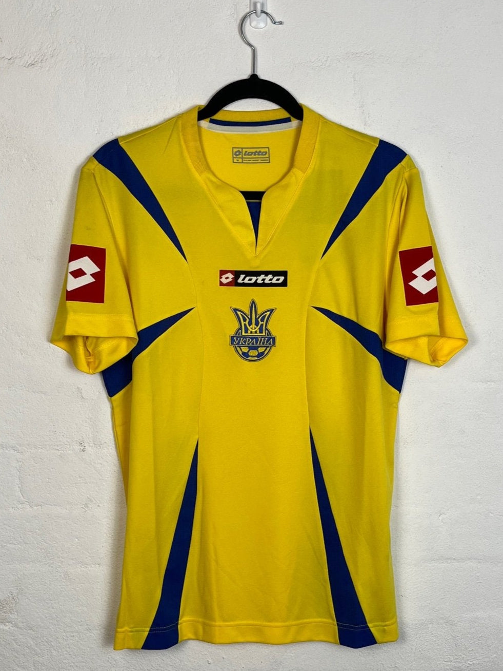 Ukraine 2006 Home Large