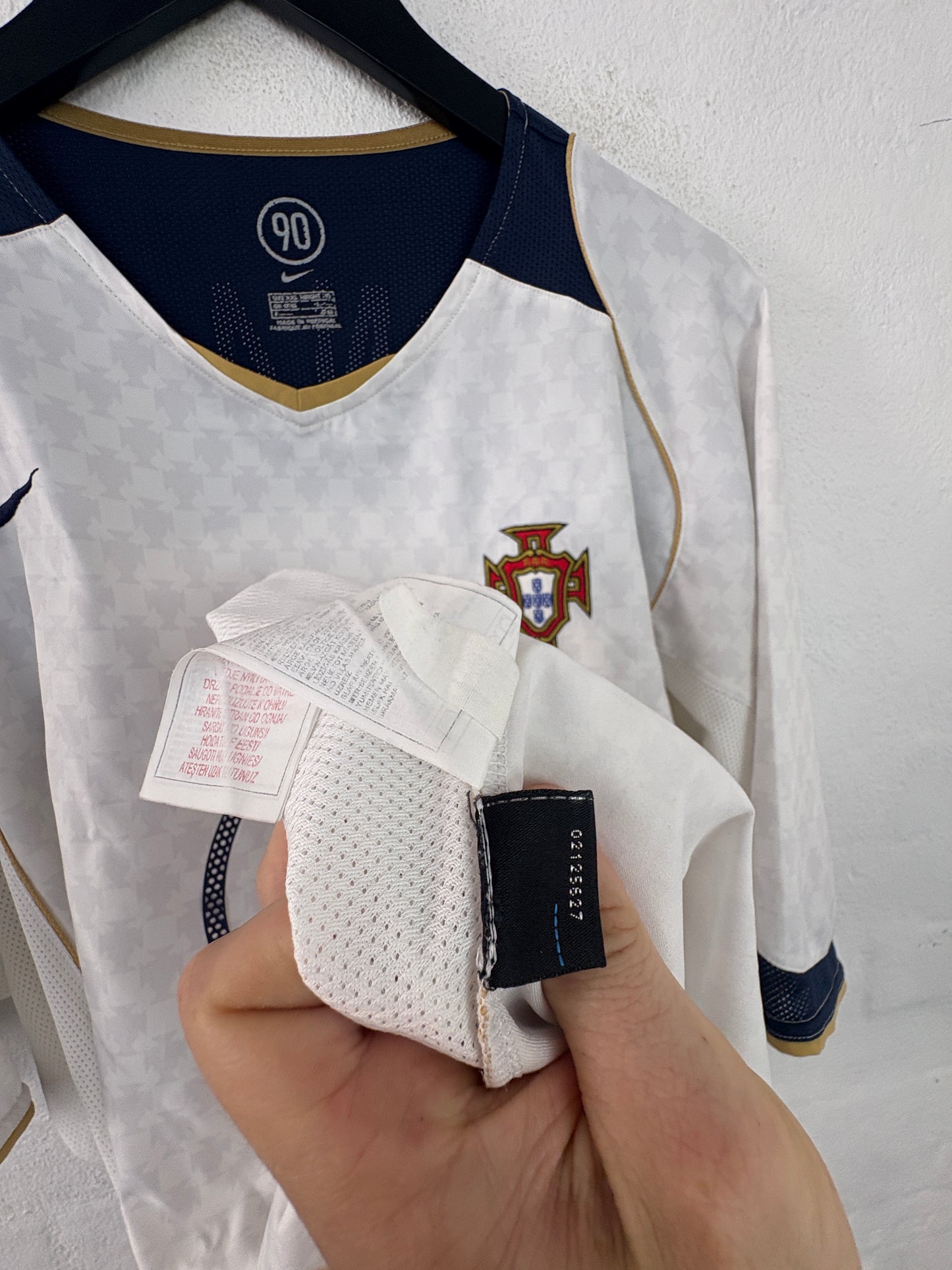 Portugal 2004 Away Nike Football Shirt XXL Ronaldo 17