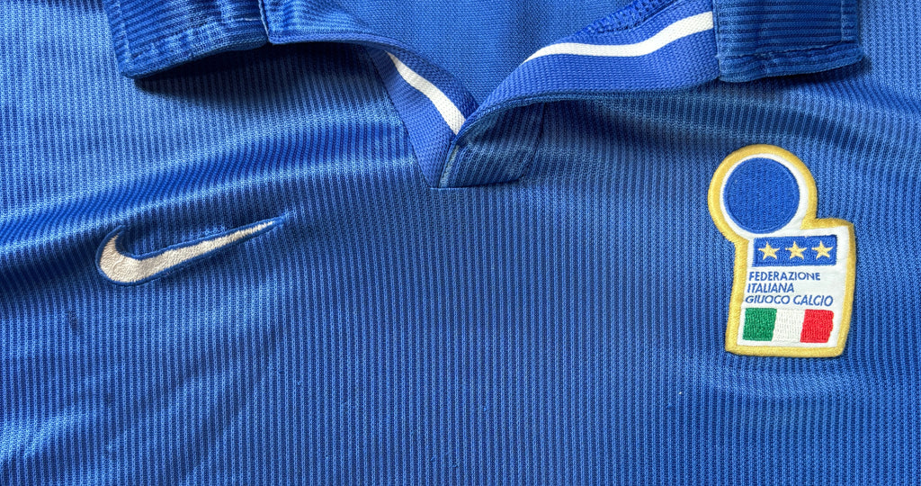 Italy 1998 Home Nike Football Shirt Large