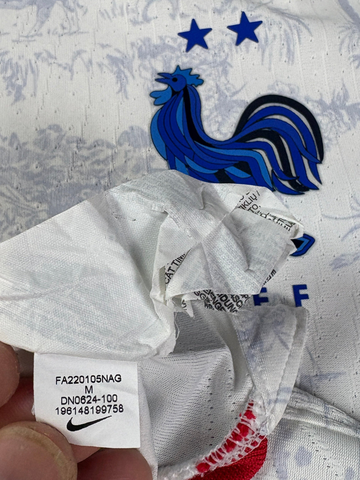 France 2022 Away Nike Football Shirt Medium