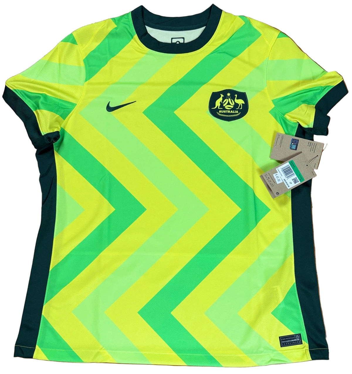 Australia 2025 Home Nike Football Shirt XL (Women)